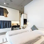 Hotel Schlafraum Weng-dein Smartes Hotel-contactless Check-in